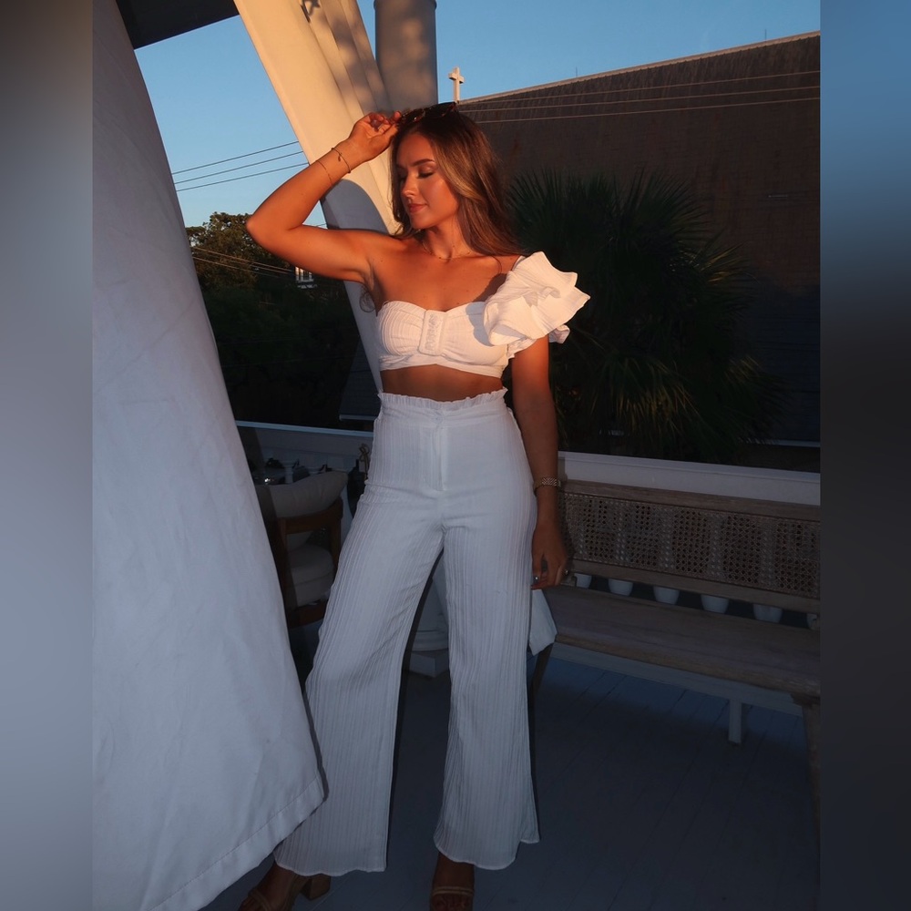 These Three Boutique Set
